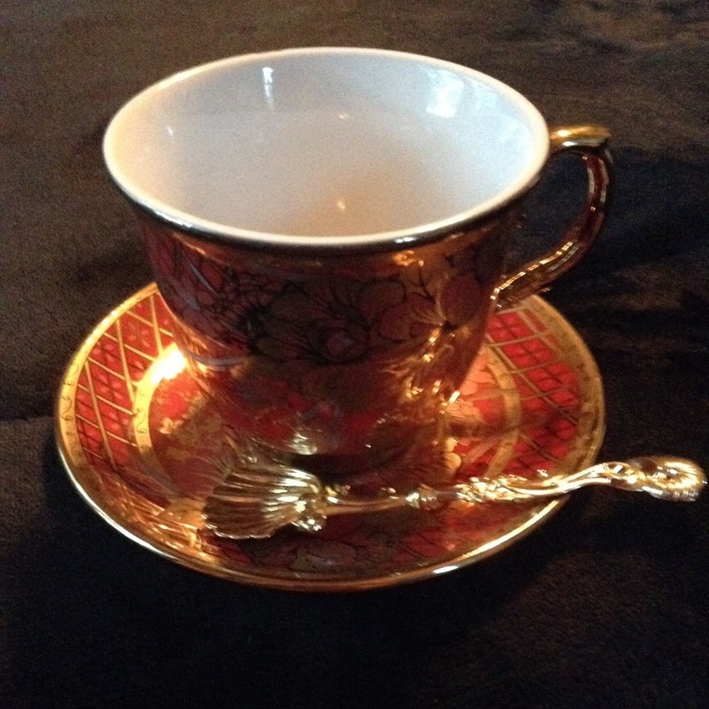 SALE!! Vintage Teacup and Saucer set!